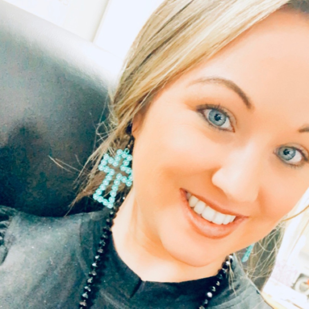 Meet your Posher, Lauren